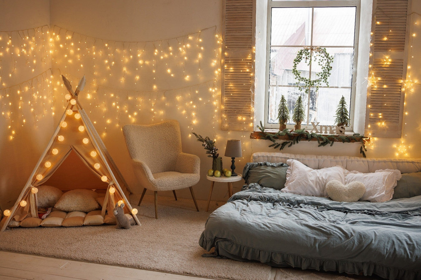 Indoor string lights for bedroom – cozy warm white LED fairy lights for decoration and relaxing atmosphere